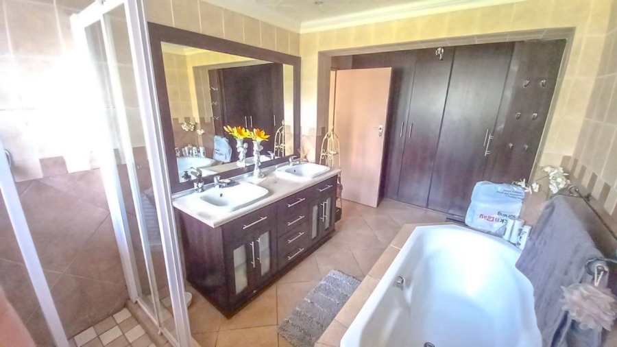 3 Bedroom Property for Sale in Vaalpark Free State